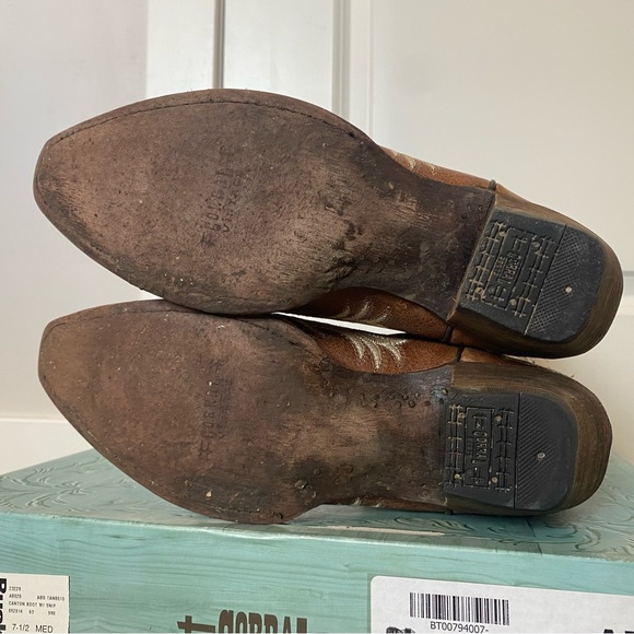 Corral Womens Canton Cowboy Boots Cross Crystals & Studs Western size 7.5 - Picture 9 of 12